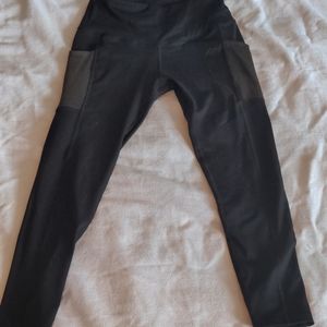 Born primitive 3/4 leggings